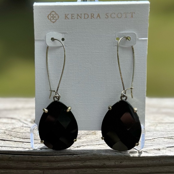 Kendra Scott Jewelry - Kendra Scott Vintage Gold Allison Earrings in Black Onyx